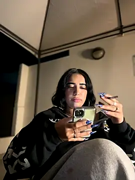 Scarlett-LS online show from September 12, 2025, 1:50 am