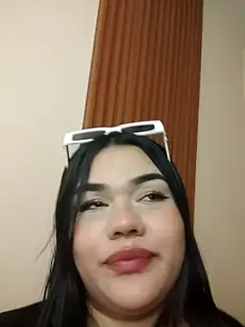 Snapshot of nikki_grey chatting on October 27, 2025, 9:49 pm nikki grey online show from October 27, 2025, 9:49 pm