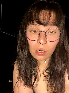 Snapshot of Solo_yoss chatting on September 23, 2025, 6:20 am Solo yoss online show from September 23, 2025, 6:20 am