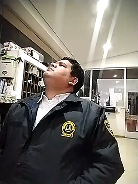 oscarshow24 online show from October 8, 2025, 6:59 am