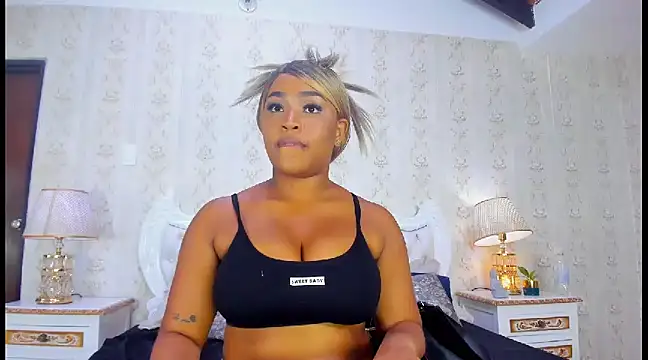 TianahGlow online show from March 5, 2025, 2:36 am