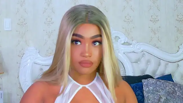 TianahGlow online show from October 8, 2025, 8:09 pm