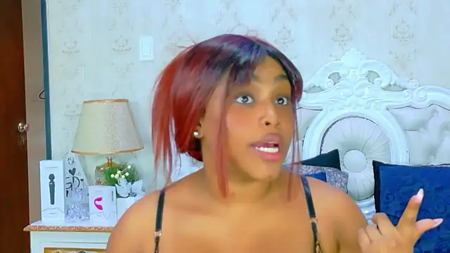 TianahGlow online show from February 7, 2026, 8:28 pm