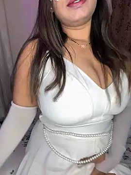 Snapshot of WifyHubby_38 chatting on February 24, 2026, 6:42 pm WifyHubby 38 online show from February 24, 2026, 6:42 pm