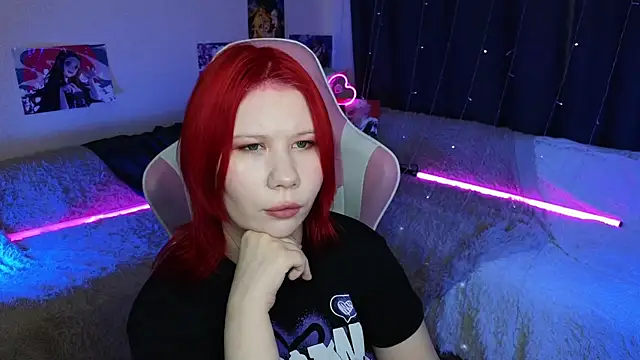 Snapshot of Little_kitsune1707 chatting on February 25, 2025, 4:14 am Little kitsune1707 online show from February 25, 2025, 4:14 am