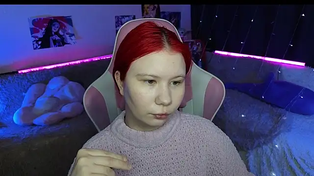 Snapshot of Little_kitsune1707 chatting on March 13, 2025, 12:37 am Little kitsune1707 online show from March 13, 2025, 12:37 am