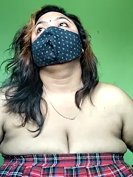 rani130 online show from November 30, 2025, 2:01 am