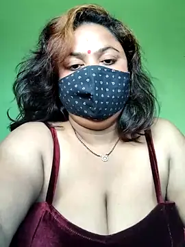 Snapshot of rani130 chatting on October 7, 2025, 1:17 am rani130 online show from October 7, 2025, 1:17 am