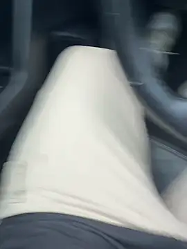 Sex-10-10 online show from November 21, 2025, 10:47 am