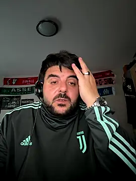 Sex-10-10 online show from October 27, 2025, 2:40 pm