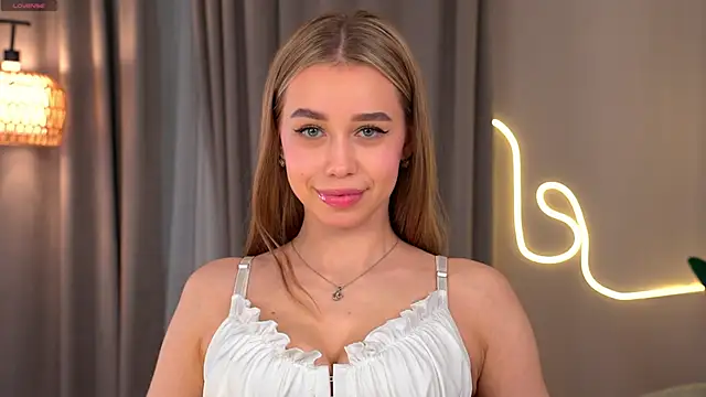  Spring Day  online show from October 20, 2025, 8:37 am