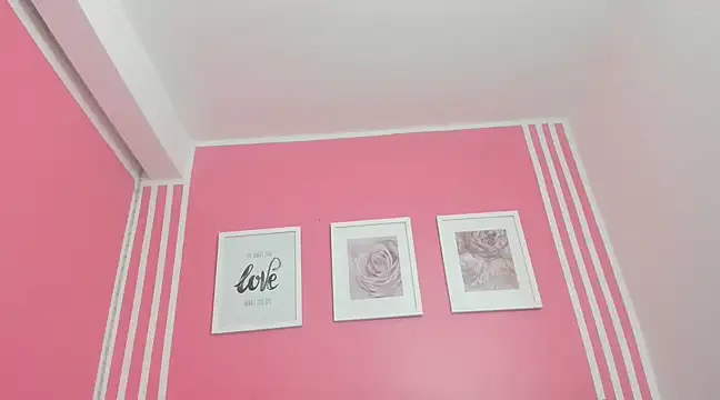 Amelia Royer online show from March 18, 2025, 3:33 pm