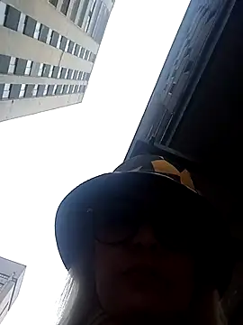 CandieGilson   online show from February 2, 2026, 11:31 am