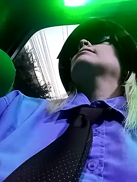 CandieGilson   online show from March 3, 2026, 11:17 am