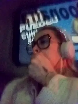 CandieGilson   online show from March 11, 2026, 10:53 am