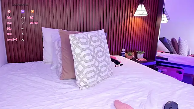 Snapshot of julietaevanns chatting on October 16, 2025, 2:42 am julietaevanns online show from October 16, 2025, 2:42 am