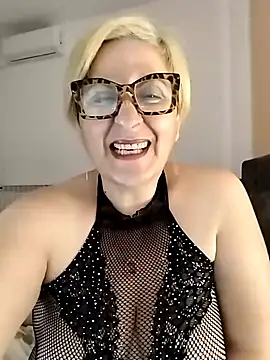 Pumabionda online show from November 18, 2025, 10:34 pm