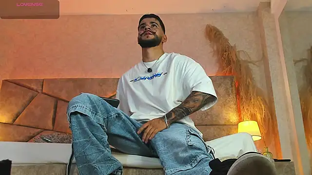 DickGriffith  online show from September 13, 2025, 12:05 pm