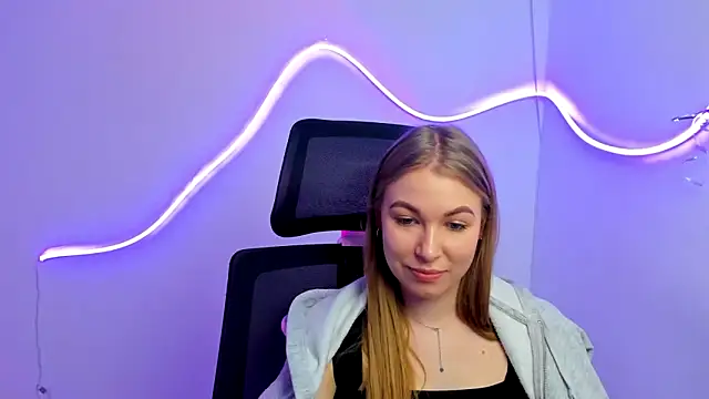 Dana flowers online show from March 20, 2025, 3:25 pm