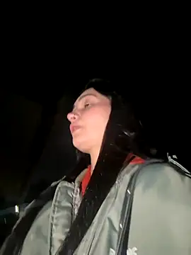 Snapshot of lunalovelee chatting on September 30, 2025, 1:28 pm lunalovelee online show from September 30, 2025, 1:28 pm