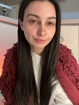 Snapshot of lunalovelee chatting on November 18, 2025, 4:21 pm lunalovelee online show from November 18, 2025, 4:21 pm