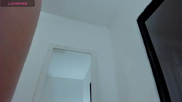 PamelaBliss online show from April 28, 2026, 12:31 pm