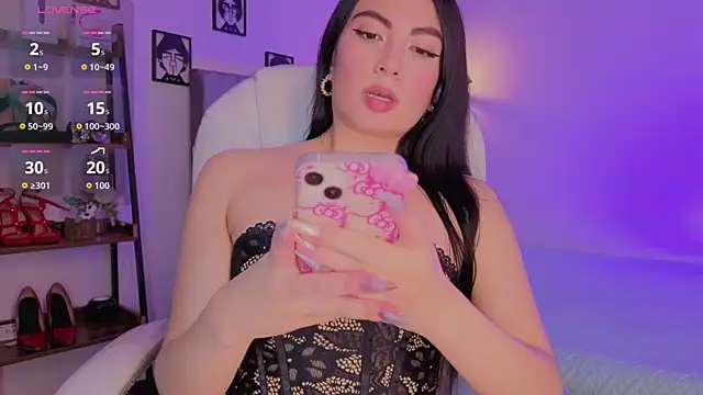 Miller Vanessa  online show from November 20, 2025, 8:42 pm