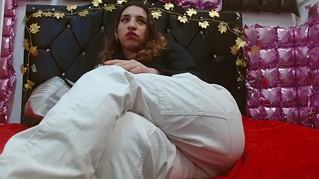 Snapshot of poisondost_hot chatting on October 26, 2025, 5:02 pm poisondost hot online show from October 26, 2025, 5:02 pm