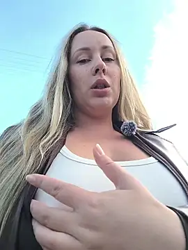 Mona Plus online show from November 15, 2025, 8:18 am