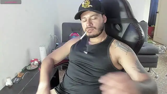 Snapshot of ragnar_lothbrok777 chatting on October 18, 2025, 8:33 pm ragnar lothbrok777 online show from October 18, 2025, 8:33 pm