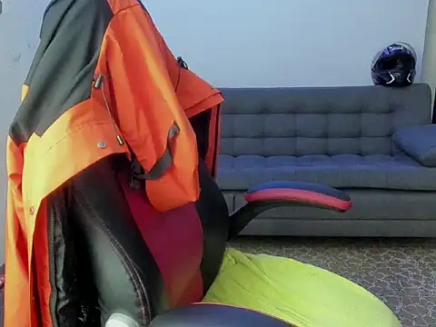 ragnar lothbrok777 online show from April 15, 2026, 5:46 am