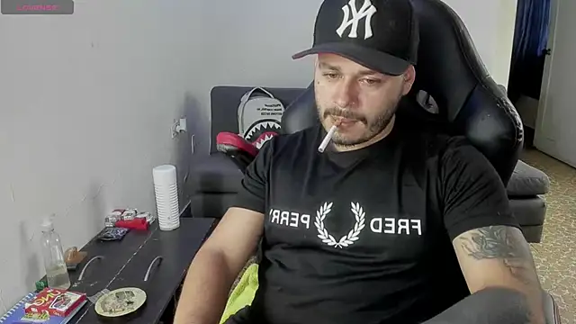 ragnar lothbrok777 online show from December 14, 2025, 8:58 pm