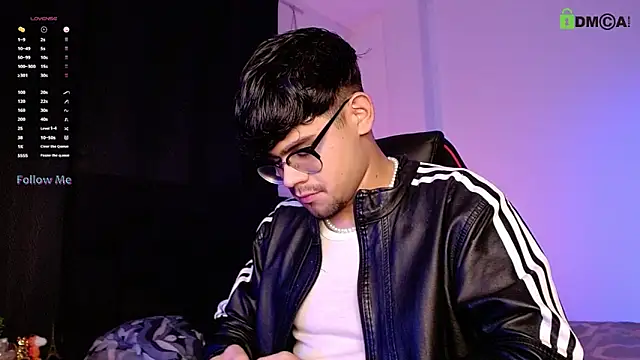 Snapshot of isaac-saenz chatting on November 7, 2025, 10:35 pm isaac-saenz online show from November 7, 2025, 10:35 pm