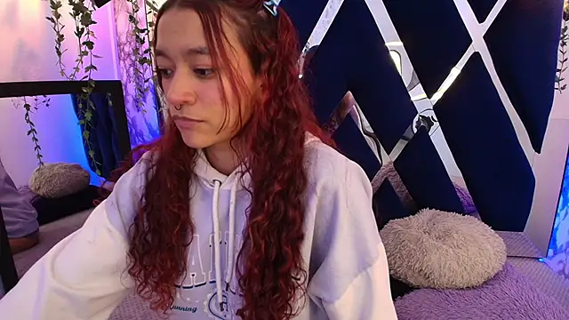 charlotte bluee online show from September 28, 2025, 5:53 pm