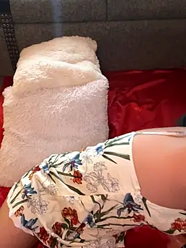 Snapshot of ZafiroKlein chatting on September 27, 2025, 9:32 pm ZafiroKlein online show from September 27, 2025, 9:32 pm