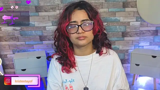 Snapshot of kristen_tay chatting on February 8, 2026, 8:01 am kristen tay online show from February 8, 2026, 8:01 am