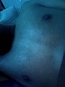 boyyouwant33 online show from March 12, 2025, 1:47 am