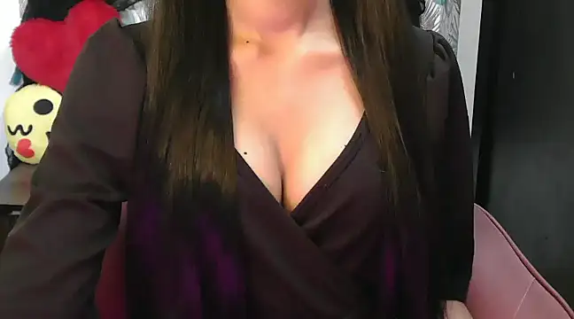Snapshot of jenifermedow chatting on March 19, 2025, 3:20 am jenifermedow online show from March 19, 2025, 3:20 am