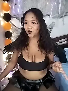 lilithathenea online show from October 31, 2025, 2:46 pm