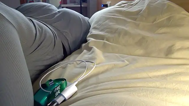 Snapshot of Halima_misshotpussy13 chatting on February 15, 2025, 1:31 am Halima misshotpussy13 online show from February 15, 2025, 1:31 am