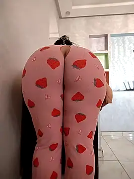 Snapshot of Dalou3a-69 chatting on November 24, 2025, 12:49 pm Dalou3a-69 online show from November 24, 2025, 12:49 pm