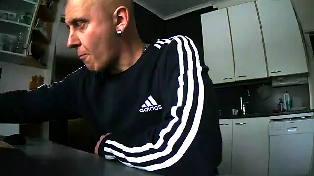 Teemu online show from March 1, 2025, 2:02 pm