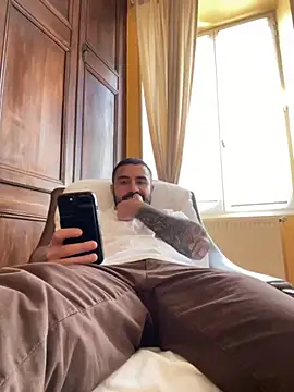 morfeoX online show from October 16, 2025, 11:40 am