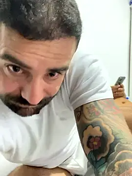 Snapshot of morfeoX chatting on January 17, 2026, 7:23 am morfeoX online show from January 17, 2026, 7:23 am