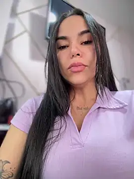 Snapshot of Naatalia chatting on October 9, 2025, 6:19 pm Naatalia online show from October 9, 2025, 6:19 pm