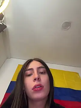 candycami19 online show from April 28, 2026, 6:01 pm