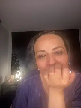 Snapshot of Azaahara_ chatting on July 16, 2026, 1:57 am Azaahara online show from July 16, 2026, 1:57 am