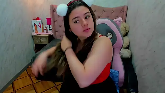 Lianngrace online show from November 8, 2025, 2:53 pm