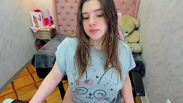 Snapshot of Lianngrace chatting on March 19, 2026, 2:17 pm Lianngrace online show from March 19, 2026, 2:17 pm