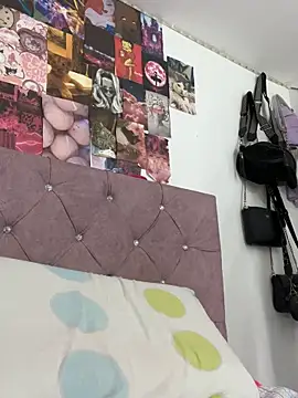 AmberHudson online show from September 11, 2025, 3:50 am